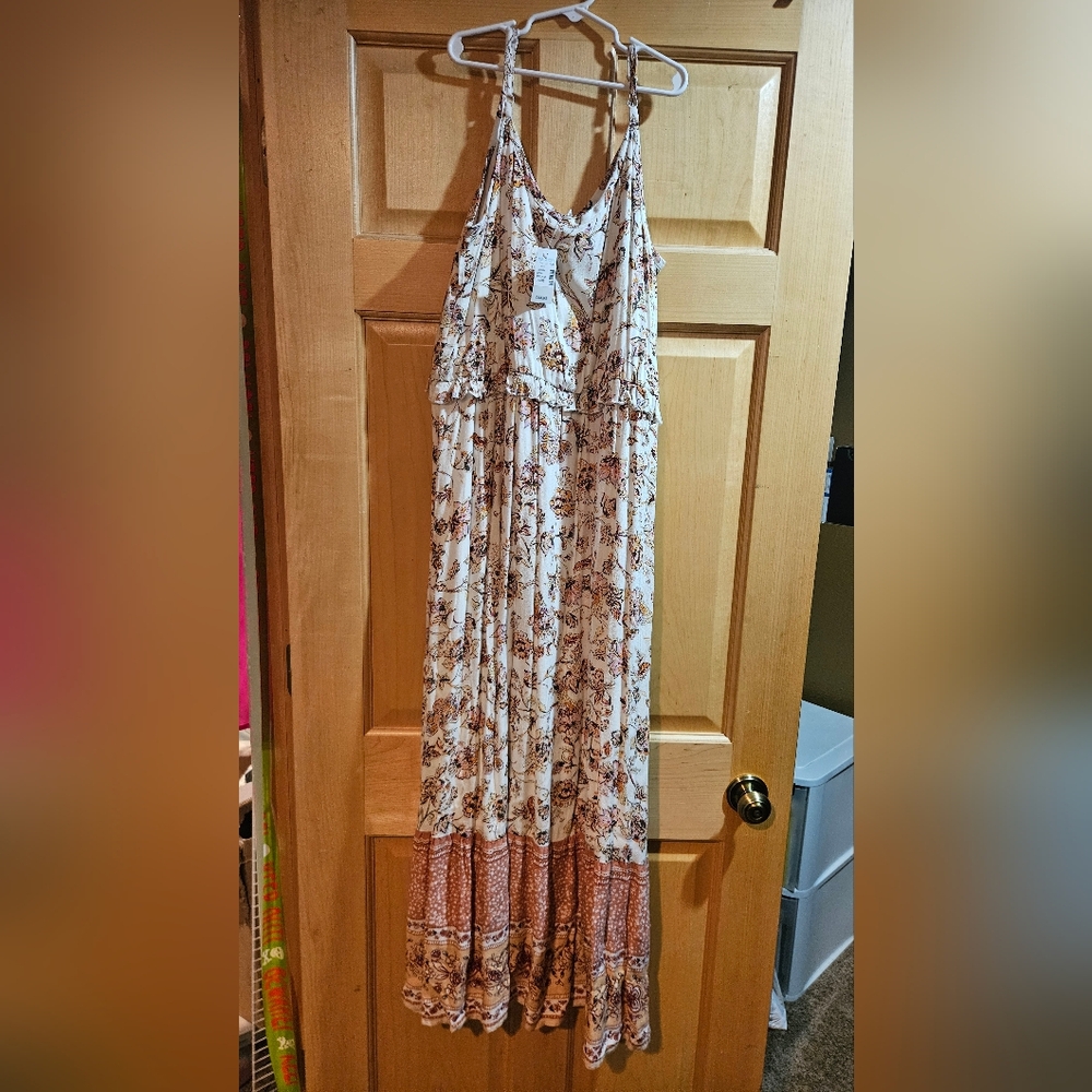 Maurices Floral Print Dress in Cream and Pink